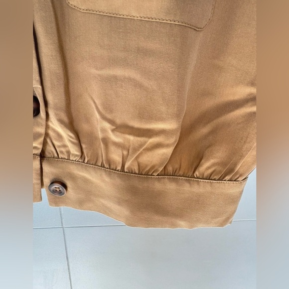 Abercrombie & Fitch Tan Button-Up Cropped Shirt Size S - Picture 5 of 7